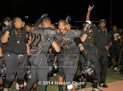 Thumbnail 2 in Poly vs Narbonne  photogallery.