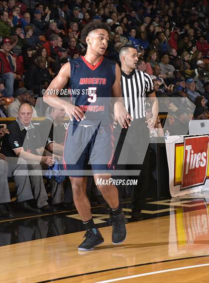 Thumbnail 3 in Sheldon vs. Modesto Christian (CIF SJS D1 Final) photogallery.