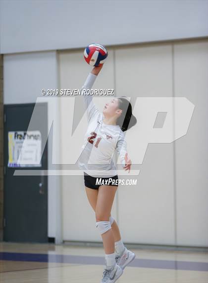Thumbnail 1 in Escalon vs. Lincoln (CIF D4 Norcal Regional Playoff) photogallery.