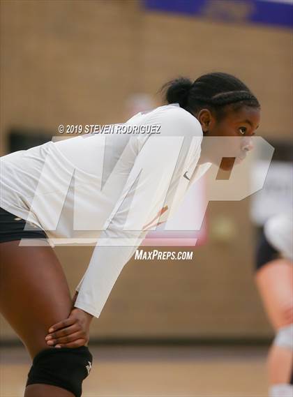 Thumbnail 3 in Escalon vs. Lincoln (CIF D4 Norcal Regional Playoff) photogallery.