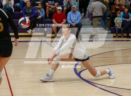 Thumbnail 2 in Escalon vs. Lincoln (CIF D4 Norcal Regional Playoff) photogallery.