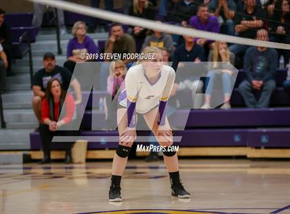 Thumbnail 1 in Escalon vs. Lincoln (CIF D4 Norcal Regional Playoff) photogallery.