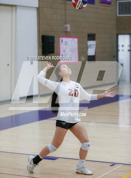 Thumbnail 1 in Escalon vs. Lincoln (CIF D4 Norcal Regional Playoff) photogallery.