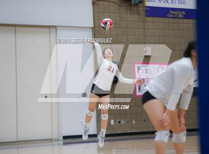 Thumbnail 1 in Escalon vs. Lincoln (CIF D4 Norcal Regional Playoff) photogallery.