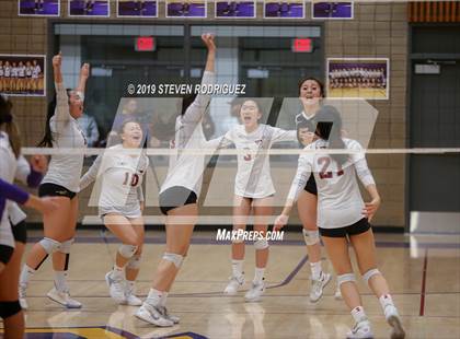 Thumbnail 1 in Escalon vs. Lincoln (CIF D4 Norcal Regional Playoff) photogallery.