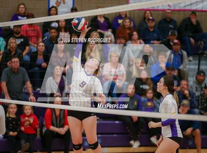 Thumbnail 1 in Escalon vs. Lincoln (CIF D4 Norcal Regional Playoff) photogallery.