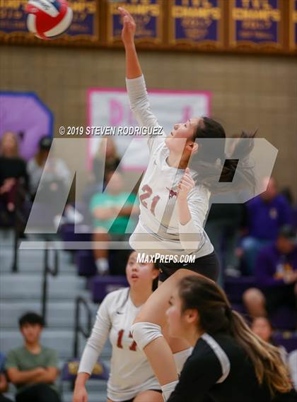 Thumbnail 3 in Escalon vs. Lincoln (CIF D4 Norcal Regional Playoff) photogallery.