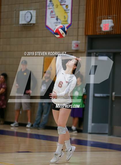 Thumbnail 1 in Escalon vs. Lincoln (CIF D4 Norcal Regional Playoff) photogallery.