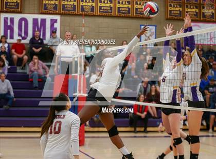 Thumbnail 2 in Escalon vs. Lincoln (CIF D4 Norcal Regional Playoff) photogallery.