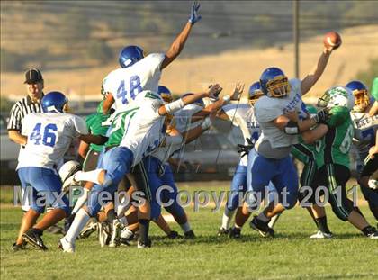 Thumbnail 3 in Exeter @ Tehachapi photogallery.
