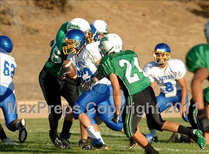 Thumbnail 1 in Exeter @ Tehachapi photogallery.