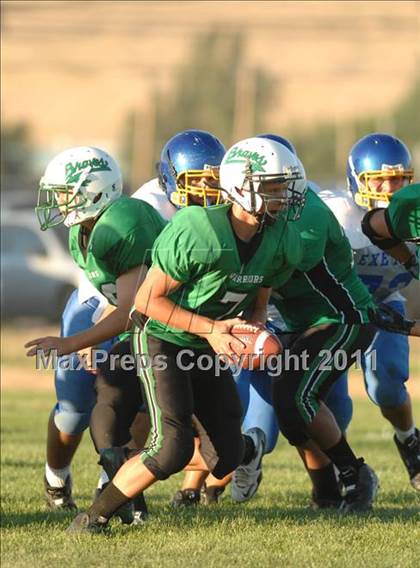 Thumbnail 1 in Exeter @ Tehachapi photogallery.