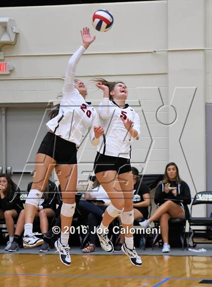Thumbnail 2 in Churchill vs Smithson Valley (NEISD Invitational) photogallery.
