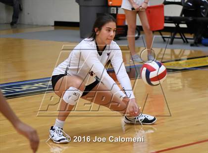 Thumbnail 2 in Churchill vs Smithson Valley (NEISD Invitational) photogallery.
