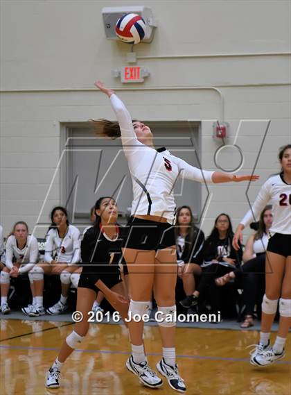 Thumbnail 2 in Churchill vs Smithson Valley (NEISD Invitational) photogallery.
