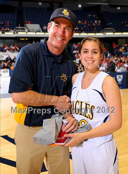Thumbnail 2 in Rio Mesa vs. Arroyo Grande (CIF SS D3AAA Final) photogallery.