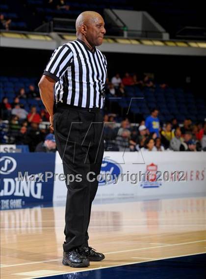 Thumbnail 3 in Rio Mesa vs. Arroyo Grande (CIF SS D3AAA Final) photogallery.