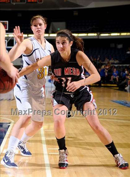 Thumbnail 2 in Rio Mesa vs. Arroyo Grande (CIF SS D3AAA Final) photogallery.