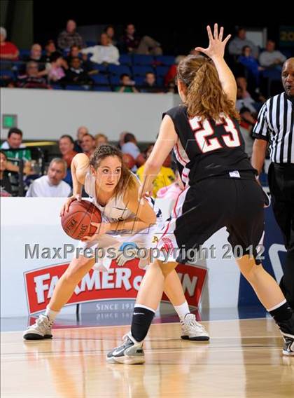 Thumbnail 2 in Rio Mesa vs. Arroyo Grande (CIF SS D3AAA Final) photogallery.