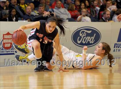 Thumbnail 2 in Rio Mesa vs. Arroyo Grande (CIF SS D3AAA Final) photogallery.