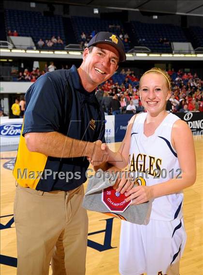 Thumbnail 1 in Rio Mesa vs. Arroyo Grande (CIF SS D3AAA Final) photogallery.