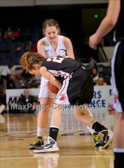 Thumbnail 1 in Rio Mesa vs. Arroyo Grande (CIF SS D3AAA Final) photogallery.