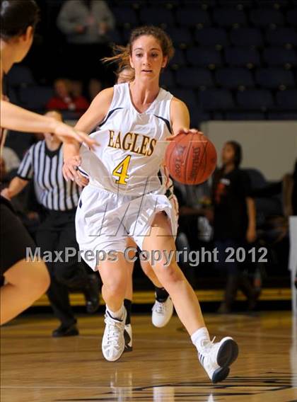 Thumbnail 1 in Rio Mesa vs. Arroyo Grande (CIF SS D3AAA Final) photogallery.