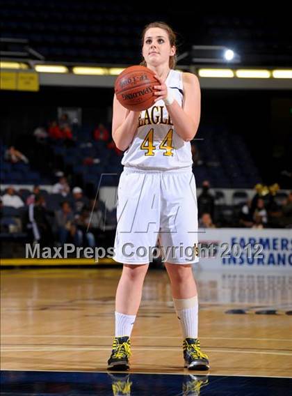 Thumbnail 1 in Rio Mesa vs. Arroyo Grande (CIF SS D3AAA Final) photogallery.