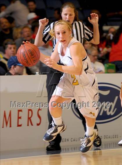 Thumbnail 2 in Rio Mesa vs. Arroyo Grande (CIF SS D3AAA Final) photogallery.