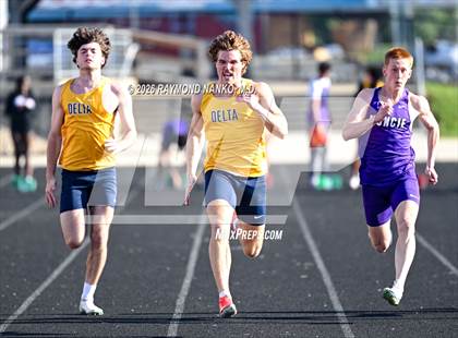 Thumbnail 2 in Muncie Central Duals (100 Meter) photogallery.