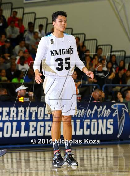 Thumbnail 3 in Chino Hills vs. Bishop Montgomery (Fairfax State Preview) photogallery.