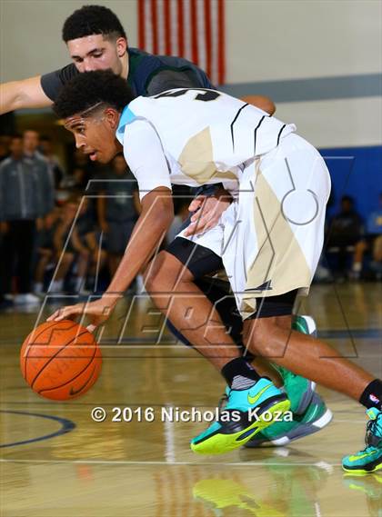 Thumbnail 3 in Chino Hills vs. Bishop Montgomery (Fairfax State Preview) photogallery.