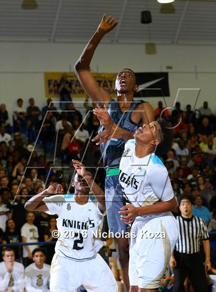 Thumbnail 2 in Chino Hills vs. Bishop Montgomery (Fairfax State Preview) photogallery.