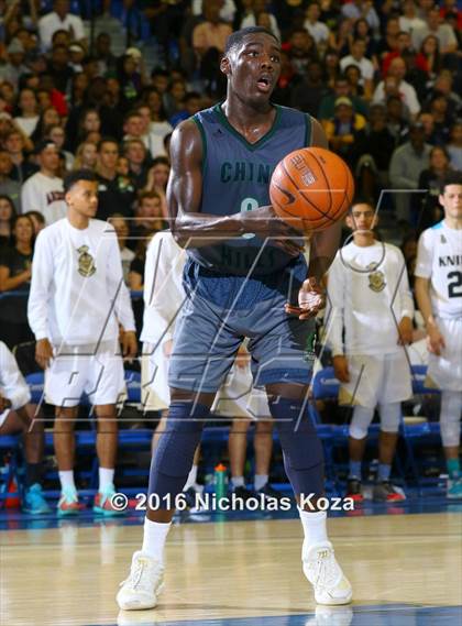 Thumbnail 3 in Chino Hills vs. Bishop Montgomery (Fairfax State Preview) photogallery.