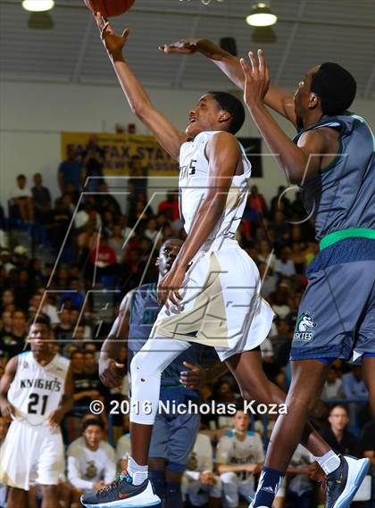 Thumbnail 2 in Chino Hills vs. Bishop Montgomery (Fairfax State Preview) photogallery.