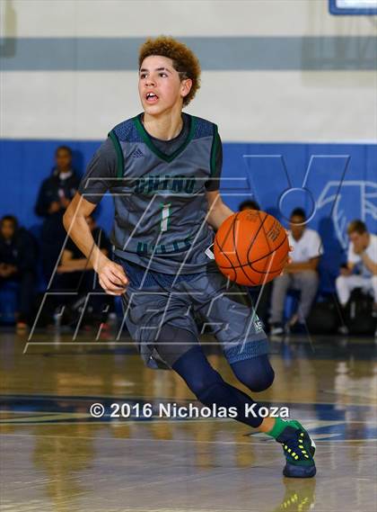 Thumbnail 2 in Chino Hills vs. Bishop Montgomery (Fairfax State Preview) photogallery.