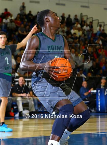 Thumbnail 3 in Chino Hills vs. Bishop Montgomery (Fairfax State Preview) photogallery.