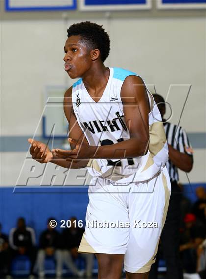 Thumbnail 2 in Chino Hills vs. Bishop Montgomery (Fairfax State Preview) photogallery.