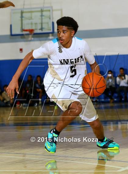 Thumbnail 3 in Chino Hills vs. Bishop Montgomery (Fairfax State Preview) photogallery.