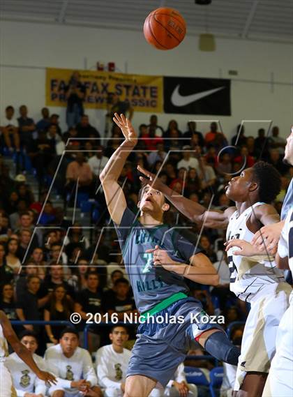 Thumbnail 1 in Chino Hills vs. Bishop Montgomery (Fairfax State Preview) photogallery.