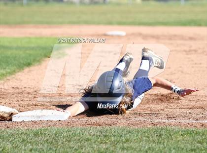 Thumbnail 2 in Oak Ridge v. Elk Grove (Oak Ridge Invitational) photogallery.
