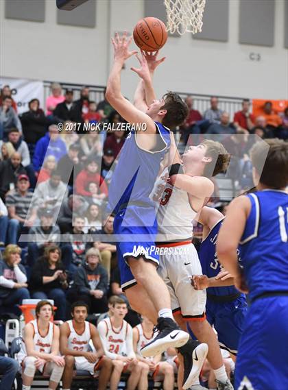Thumbnail 1 in Hilliard Bradley vs Beavercreek photogallery.
