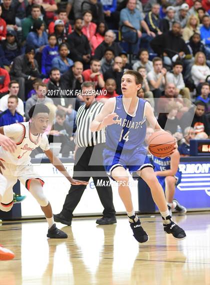Thumbnail 2 in Hilliard Bradley vs Beavercreek photogallery.