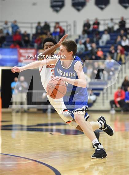 Thumbnail 2 in Hilliard Bradley vs Beavercreek photogallery.