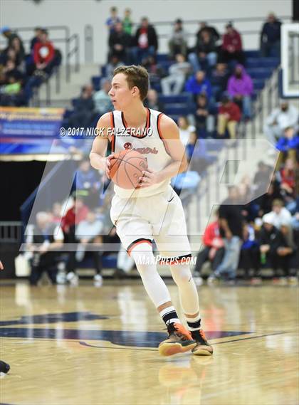 Thumbnail 2 in Hilliard Bradley vs Beavercreek photogallery.