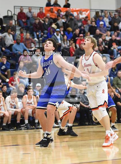 Thumbnail 3 in Hilliard Bradley vs Beavercreek photogallery.