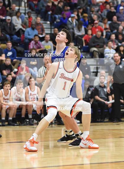 Thumbnail 2 in Hilliard Bradley vs Beavercreek photogallery.