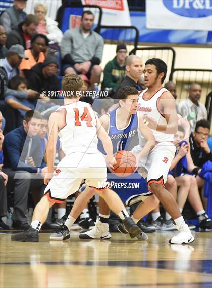 Thumbnail 2 in Hilliard Bradley vs Beavercreek photogallery.