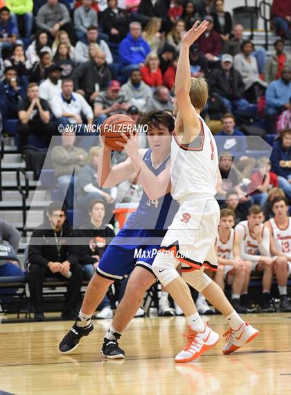Thumbnail 1 in Hilliard Bradley vs Beavercreek photogallery.