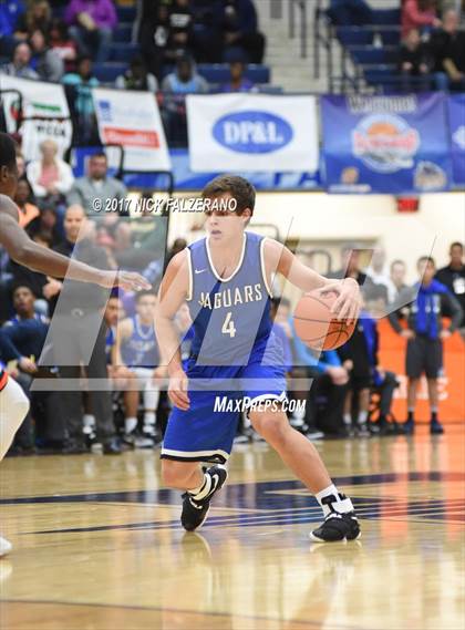 Thumbnail 2 in Hilliard Bradley vs Beavercreek photogallery.
